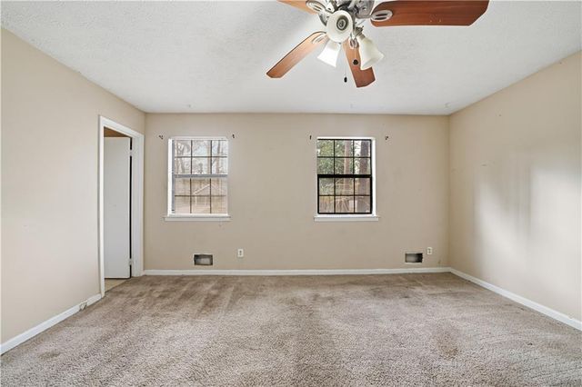 2904 Woodhollow Lane, Jonesboro, GA 30236