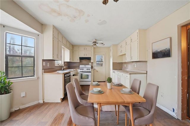 2904 Woodhollow Lane, Jonesboro, GA 30236