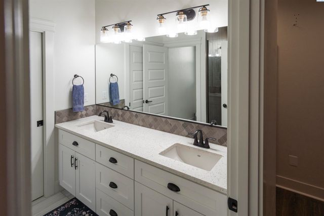 4841 Tillamook Dr, Richland, WA 99352