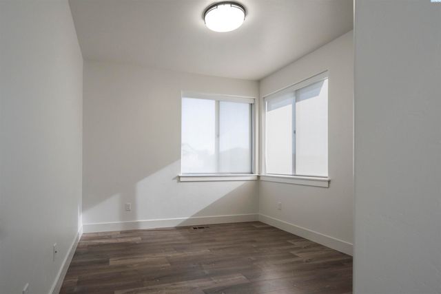 4841 Tillamook Dr, Richland, WA 99352