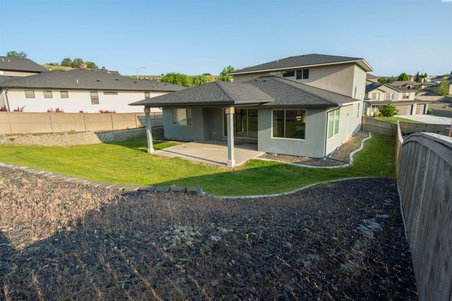 4841 Tillamook Dr, Richland, WA 99352