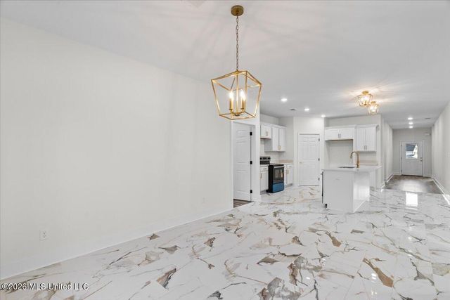 185 Lee Creek Cove, Byhalia, MS 38611