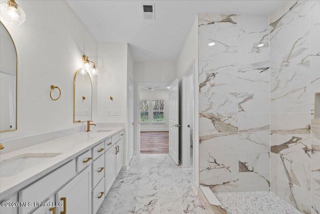 185 Lee Creek Cove, Byhalia, MS 38611