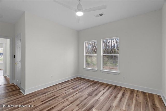 185 Lee Creek Cove, Byhalia, MS 38611