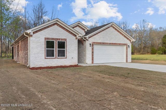 185 Lee Creek Cove, Byhalia, MS 38611