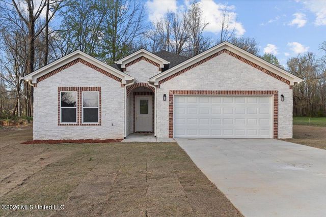 185 Lee Creek Cove, Byhalia, MS 38611