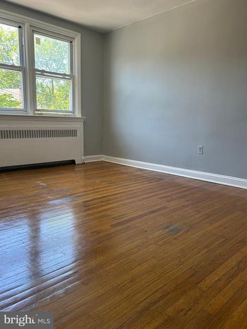 608 BRIARCLIFF RD, Upper Darby, PA 19082