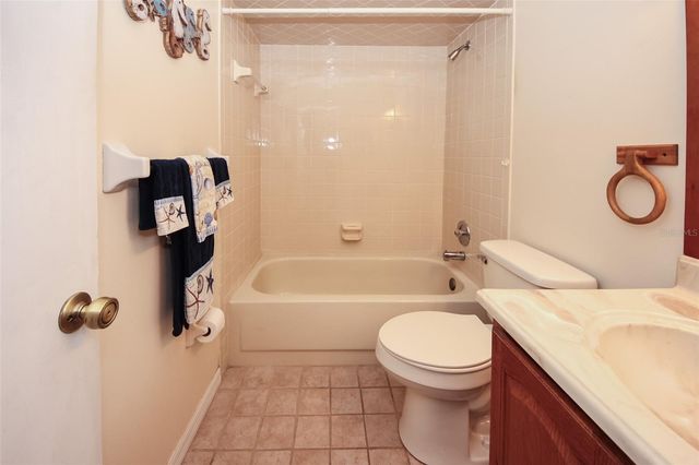 12432 KNOLLBROOK LANE, Hudson, FL 34669