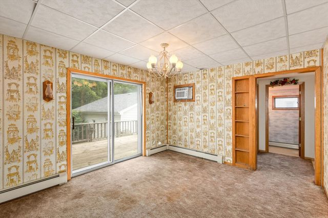 410 W Elm Street, Hartford, IA 50118