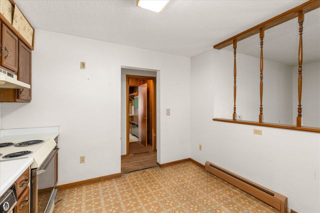 410 W Elm Street, Hartford, IA 50118