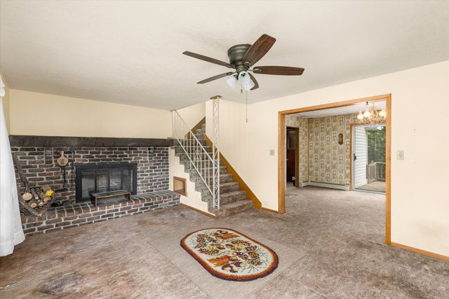 410 W Elm Street, Hartford, IA 50118