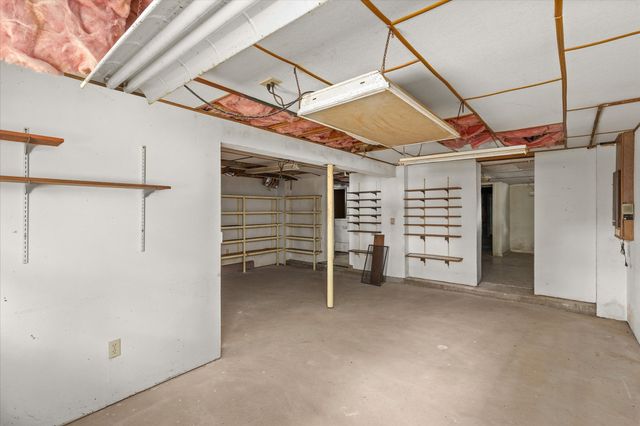410 W Elm Street, Hartford, IA 50118