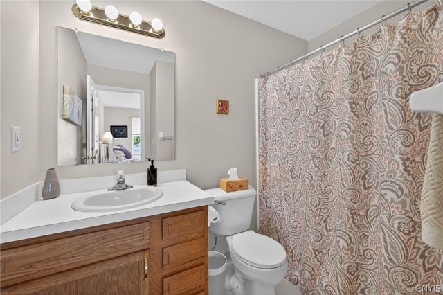 183 Timber Wolf Circle, Geddes, NY 13209