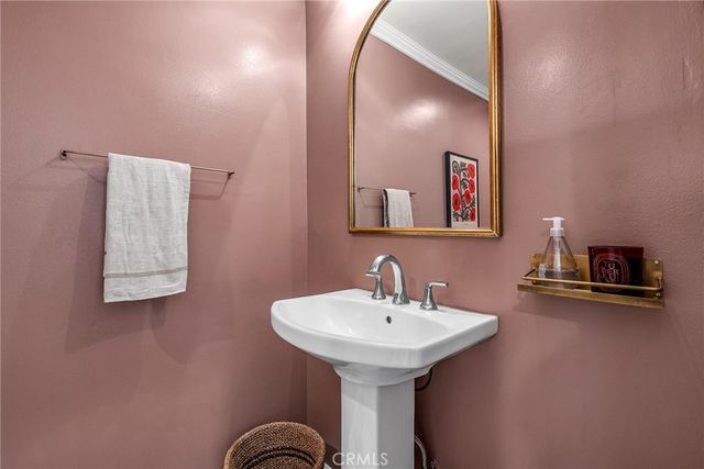 17152 Escalon, Encino, CA 91436