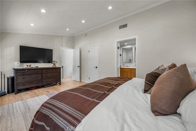 17152 Escalon, Encino, CA 91436
