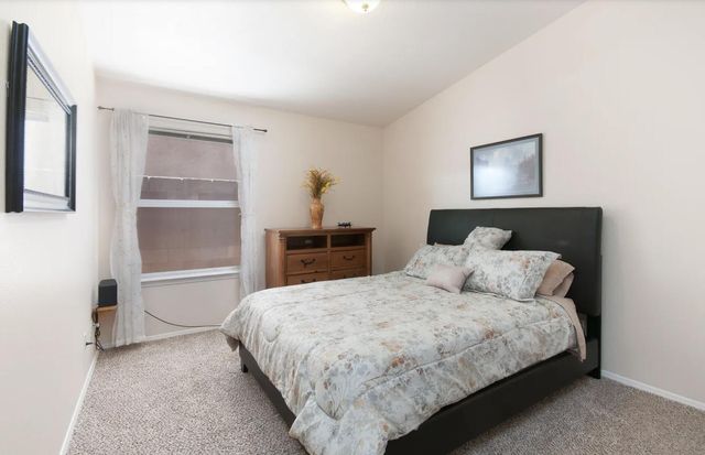 6705 El Modesto Court NE, Albuquerque, NM 87113