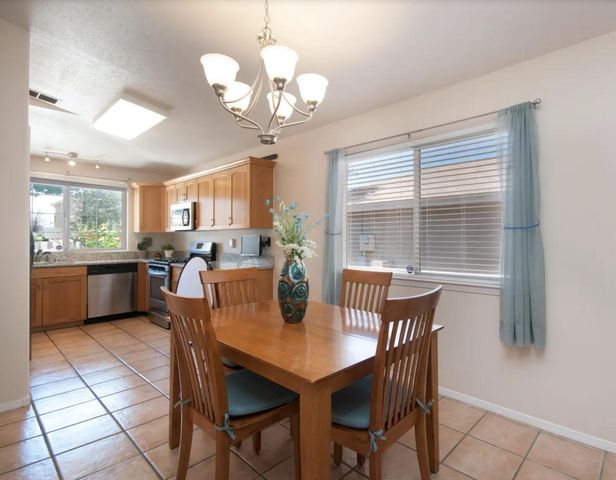 6705 El Modesto Court NE, Albuquerque, NM 87113