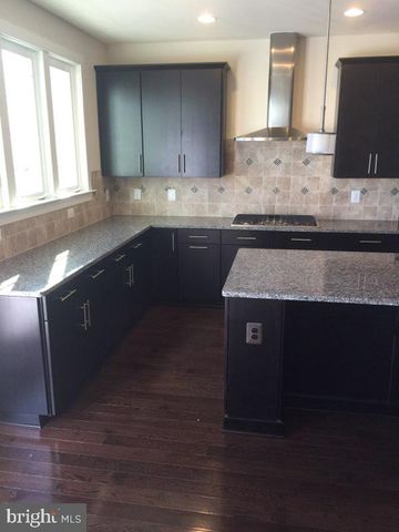 3163 JOHN GLENN ST, Herndon, VA 20171