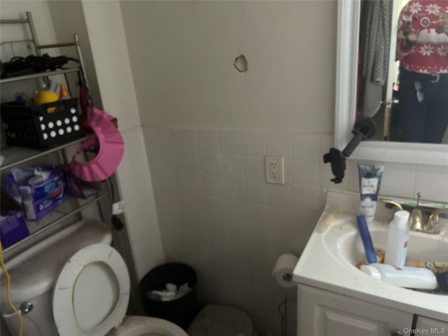 19 westside Avenue, Bay Shore, NY 11706