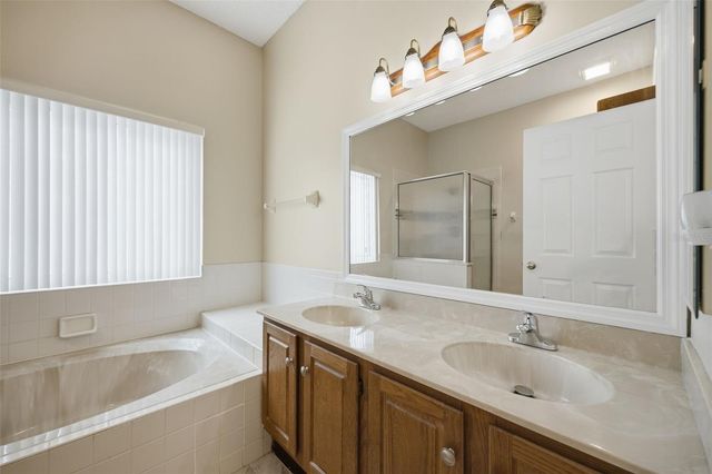 2023 DARLINGTON OAK DRIVE, Seffner, FL 33584