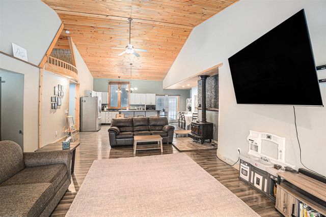 323 S Truhn Road, Fowlerville, MI 48836