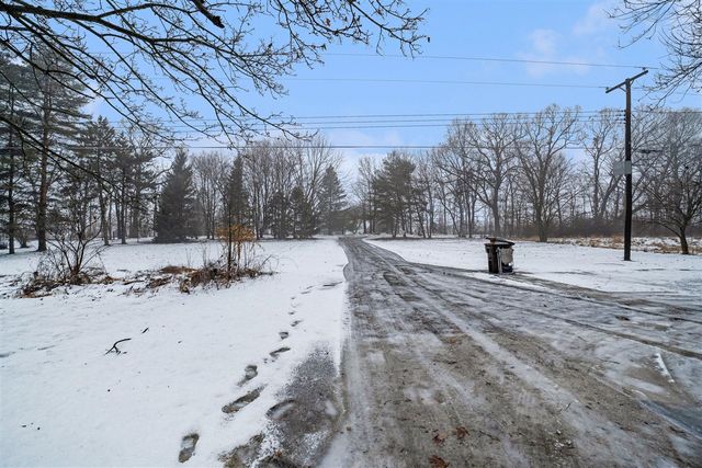 323 S Truhn Road, Fowlerville, MI 48836