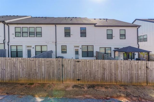 73 South Auburn Landing Place, Auburn, GA 30011