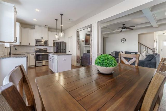 73 South Auburn Landing Place, Auburn, GA 30011