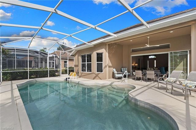 1717 Winding Oaks WAY, Naples, FL 34109