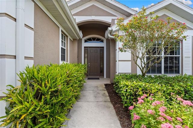 1717 Winding Oaks WAY, Naples, FL 34109