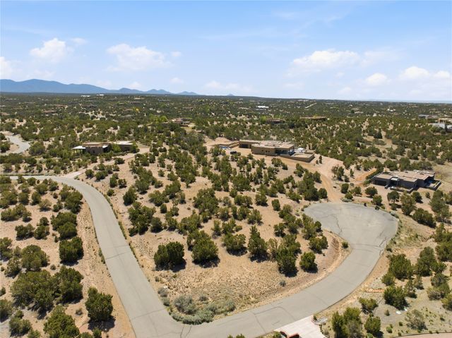 37 Sundance Ridge Circle, Santa Fe, NM 87506