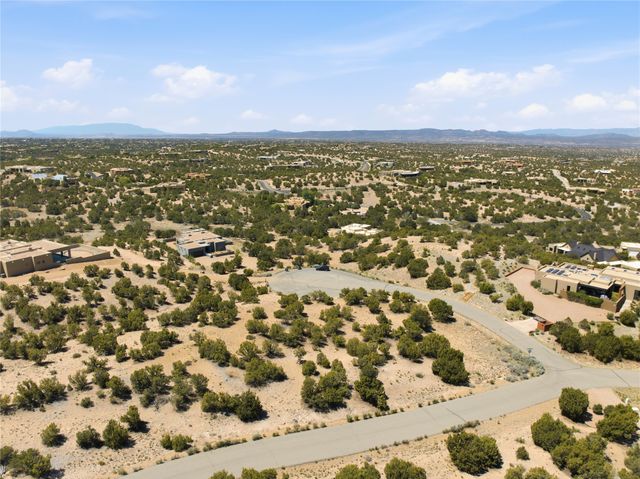 37 Sundance Ridge Circle, Santa Fe, NM 87506