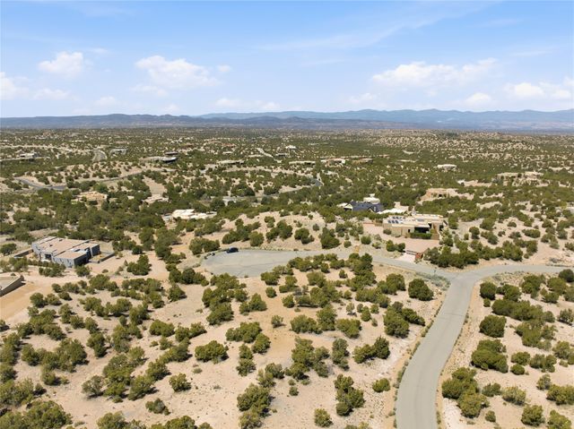 37 Sundance Ridge Circle, Santa Fe, NM 87506