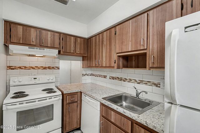 204 W Seminole Avenue 13, Melbourne, FL 32901