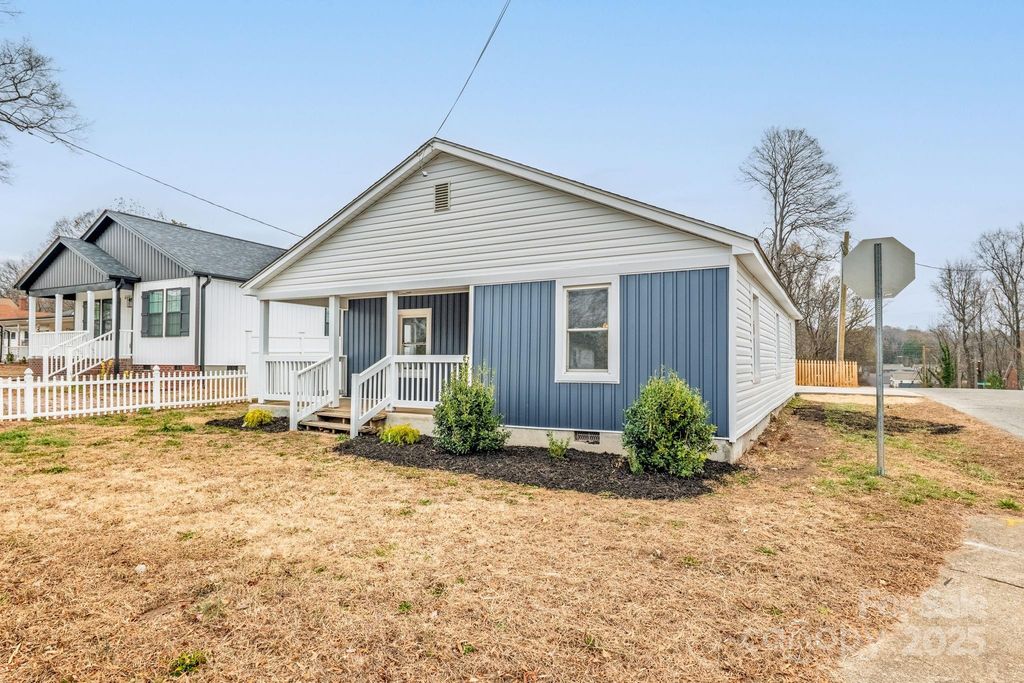 636 Central Drive NW, Concord, NC 28027