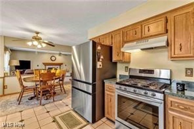 1030 Guadalupe Drive, Parma, OH 44134