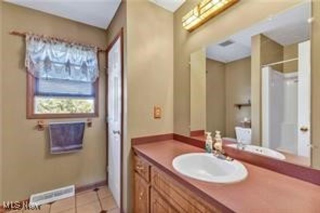 1030 Guadalupe Drive, Parma, OH 44134