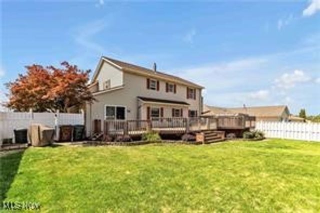 1030 Guadalupe Drive, Parma, OH 44134