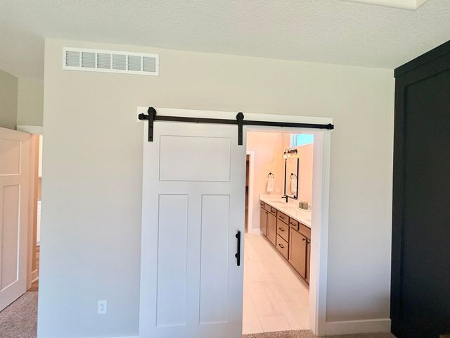 2531 S Clear Creek St, Wichita, KS 67230