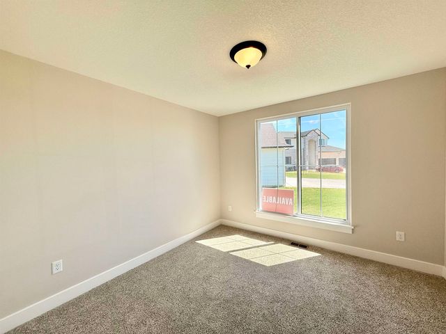 2531 S Clear Creek St, Wichita, KS 67230