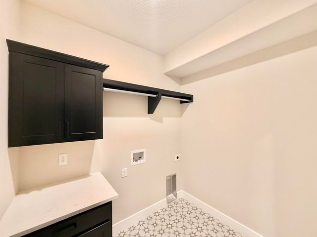 2531 S Clear Creek St, Wichita, KS 67230