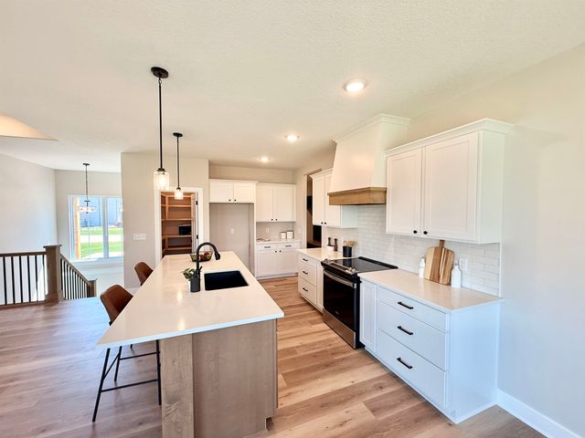 2531 S Clear Creek St, Wichita, KS 67230