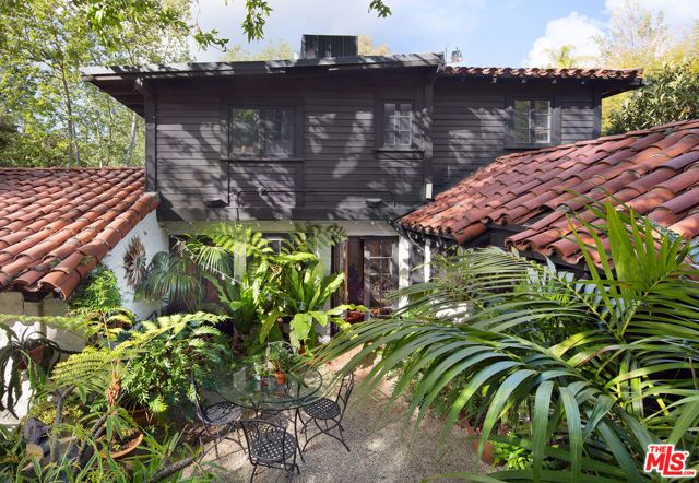 2840 Seattle Drive, Los Angeles, CA 90046