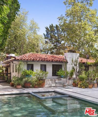 2840 Seattle Drive, Los Angeles, CA 90046