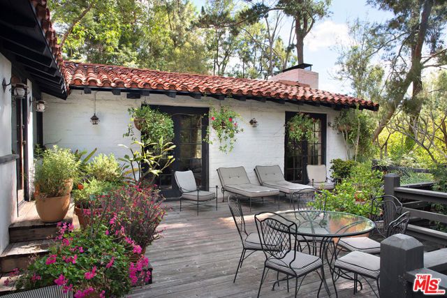 2840 Seattle Drive, Los Angeles, CA 90046