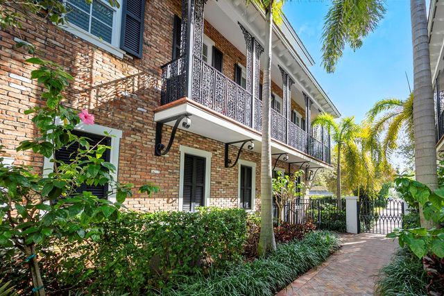 112 S Cannery Row Circle, Delray Beach, FL 33444
