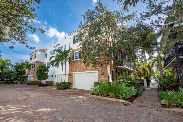 112 S Cannery Row Circle, Delray Beach, FL 33444