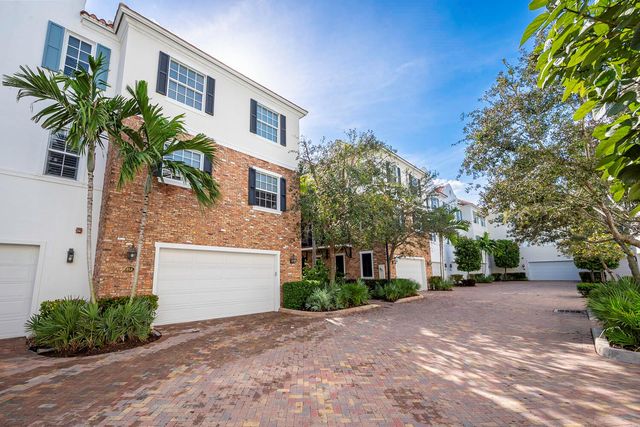 112 S Cannery Row Circle, Delray Beach, FL 33444