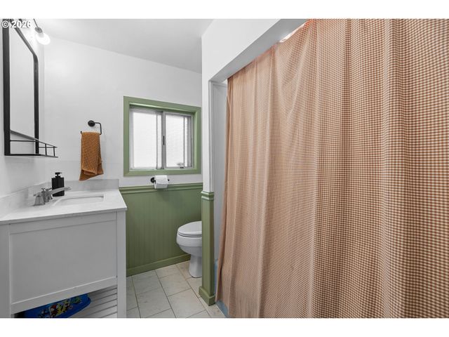 5815 N Delaware Ave, Portland, OR 97217