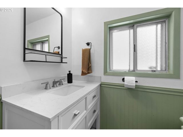 5815 N Delaware Ave, Portland, OR 97217